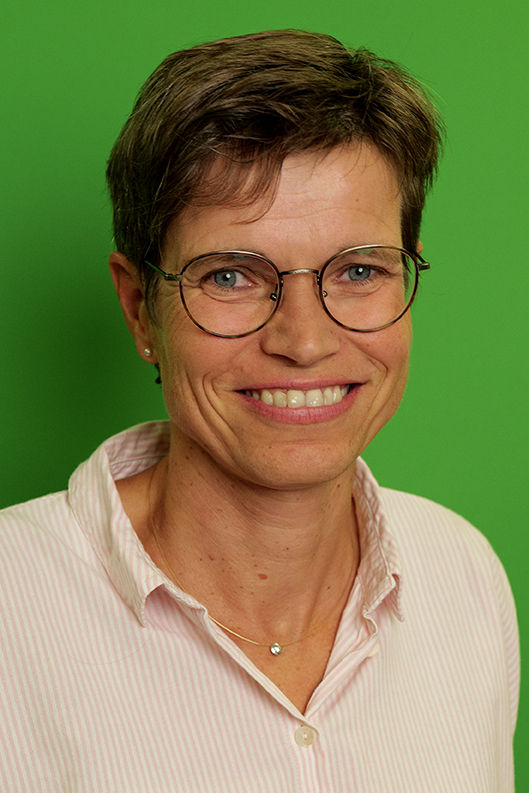 Andrea Naujoks, Karlstadt