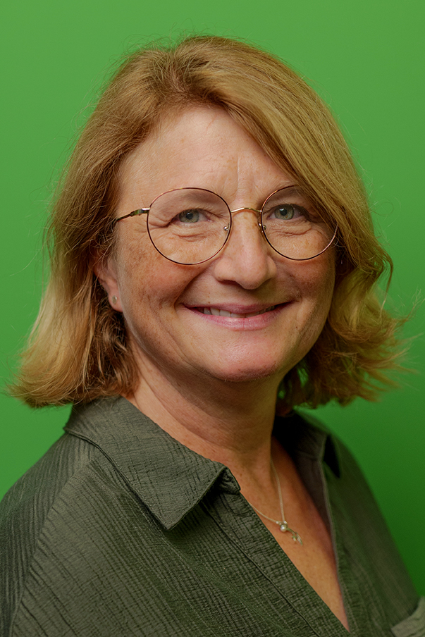 Sybille Hack, Karlburg